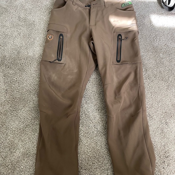 Drake Non-Typical Clothing Bundle. All Realtree Timber Camo Pattern. - Picture 13 of 15